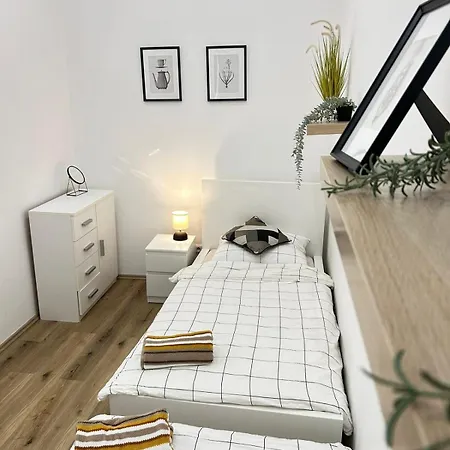 Entire Unit In The Center Of