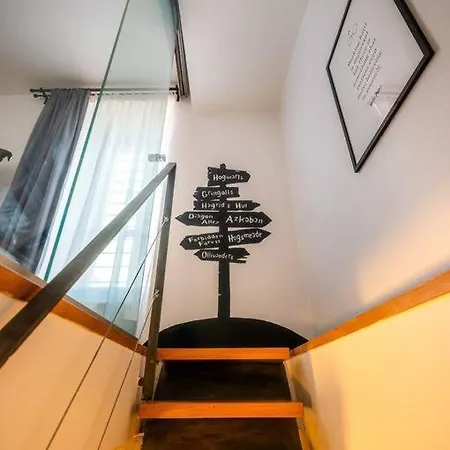 Apartment 4br & 2,5bath Harry Potter Old Town And Great Patio *