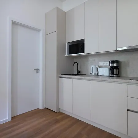 Encore Boutique By Dwellfort 4*