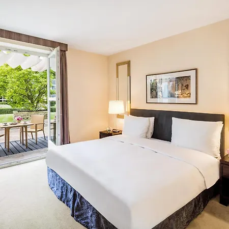 Mandarin Oriental,