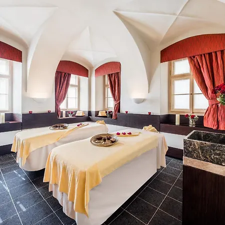 Mandarin Oriental,