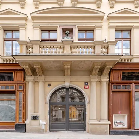 Turnkey I Antonin Dvorak Apartment