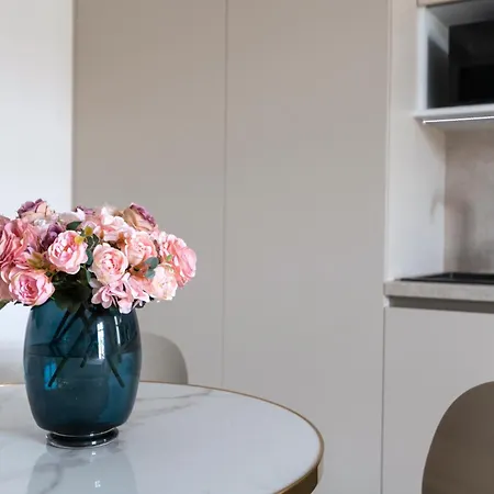 Encore Boutique By Dwellfort 4*