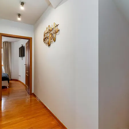 Golden River Appartement