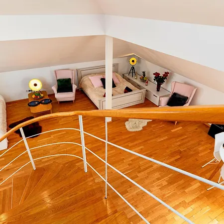 River Deluxe Apartment Prague