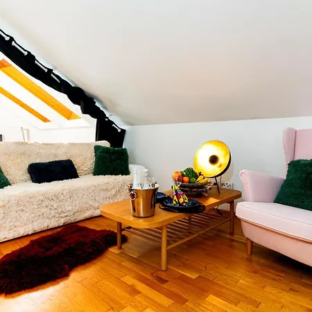 River Deluxe Apartment *