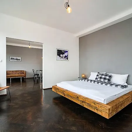 Floor Industrial With A River View Prague
