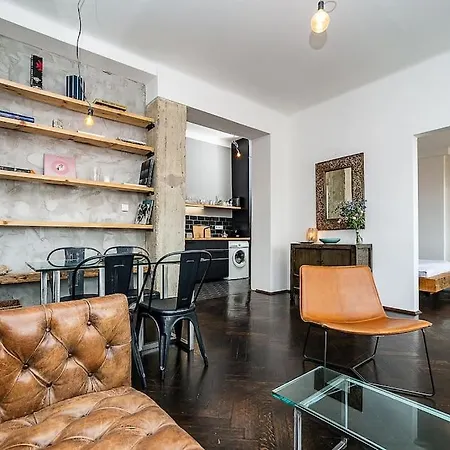 Apartment Floor Industrial With A River View *