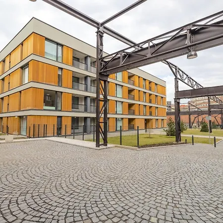 Design - Balcony, Free Parking, Yoga, 10 Mins To Center, By Gravity Prague