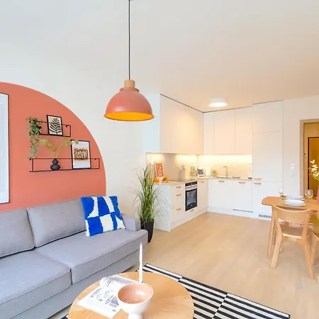 Apartment Design - Balcony, Free Parking, Yoga, 10 Mins To Center, By Gravity Prague