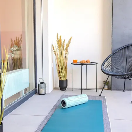 Design - Balcony, Free Parking, Yoga, 10 Mins To Center, By Gravity