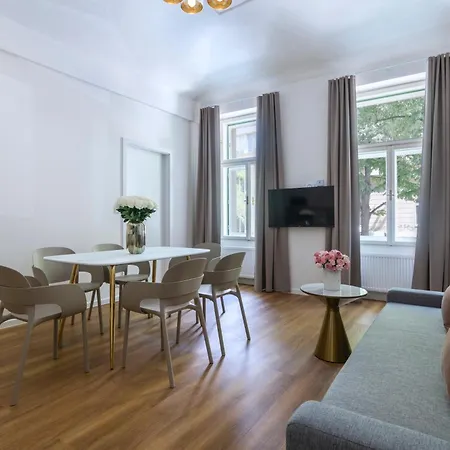 Aparthotel Encore Boutique By Dwellfort Praha