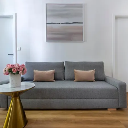 Encore Boutique By Dwellfort Aparthotel 4*