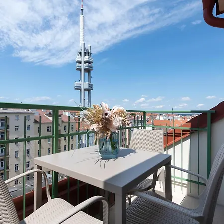 Encore Boutique By Dwellfort Praha