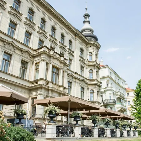 Le Palais Art Prága