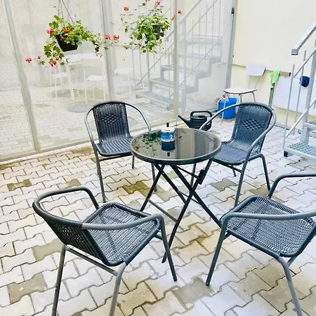 Cozy Design With Terrace Prague