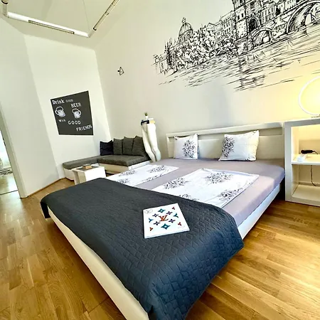 Fantastic In The Center Apartment