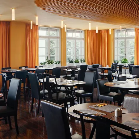 Hotell Perla 4*