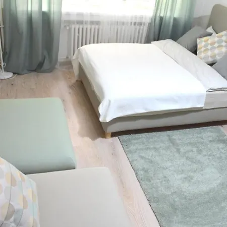 Apartment Centre *