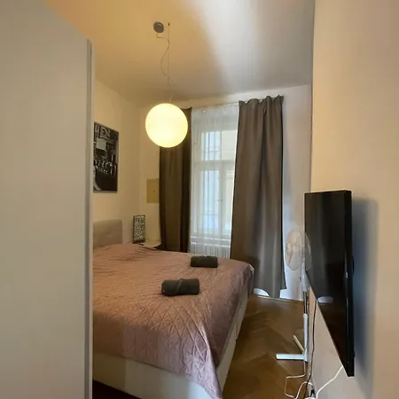 New Manes Apartment *