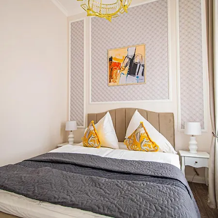 Apartment 3bdr Elegance Deco Downtown Flat