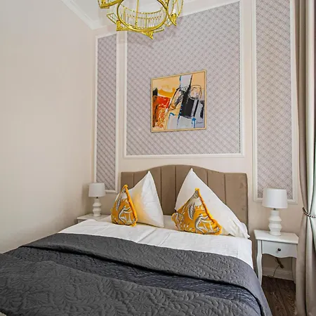 Apartment 3bdr Elegance Deco Downtown Flat