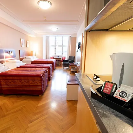 Ea Julis Hotel 4*