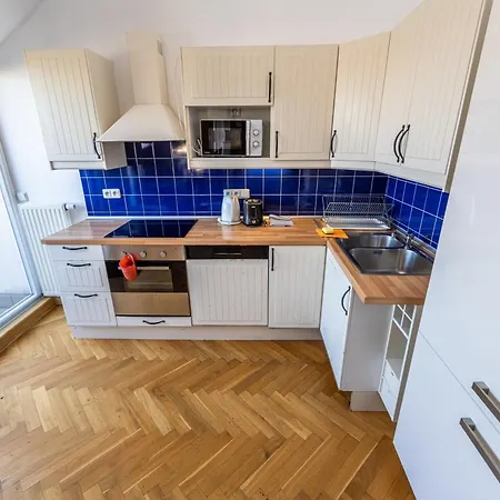 Jiriho Z Podebrad Apartment