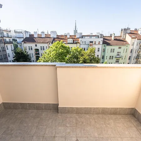 Jiriho Z Podebrad Apartment