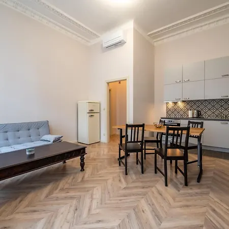 Palace Petrarca Apartamento