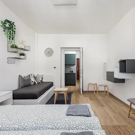 Apartment Stay2gether - Green Oasis - Main Train Station