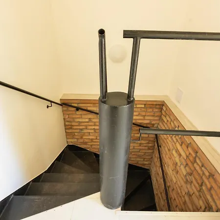 Spacious In Quiet Courtyard Near Charles Bridge Apartment Prague
