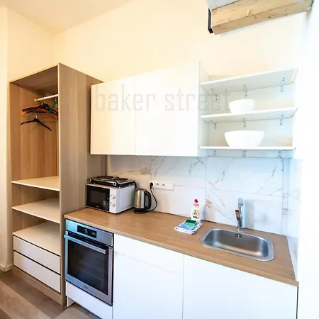 Storey Close To Metro Palmovka * Prague