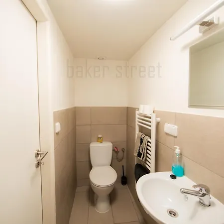 Apartment Storey Close To Metro Palmovka *