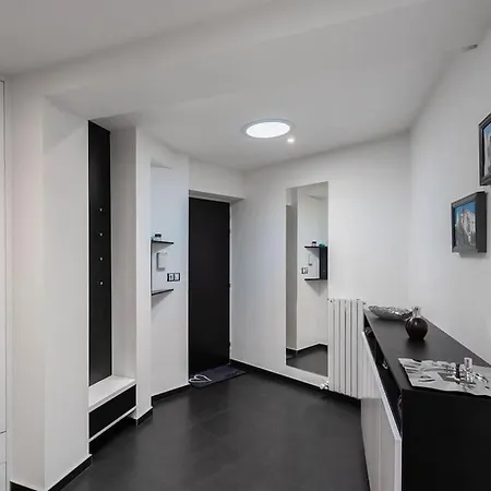 Apartment Luxusni S Terasou A Garazi Prague