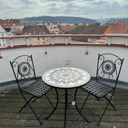 Apartment Luxusni S Terasou A Garazi Prague