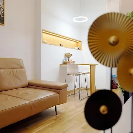 Apartment Cozy With Garage *