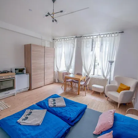 Cozy Close To Palmovka * Prague
