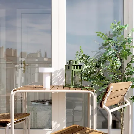 Turnkey I Vineyard Terrace Apartment Prague