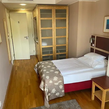 Ea Julis 4* Prague