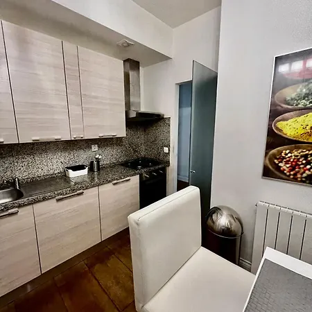 Four Reasons Apartmán