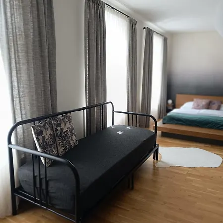 Apartment Gold *