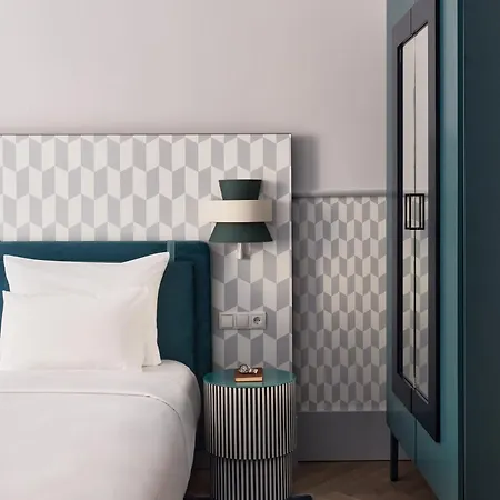 Falkensteiner Boutique Szálloda 5*