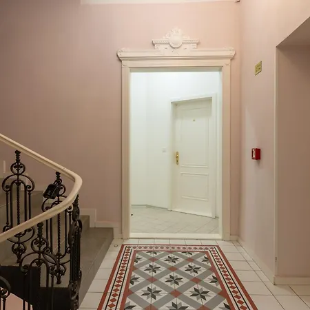 Klidny A Stylovy U Vaclavskeho Namesti Apartment Prague