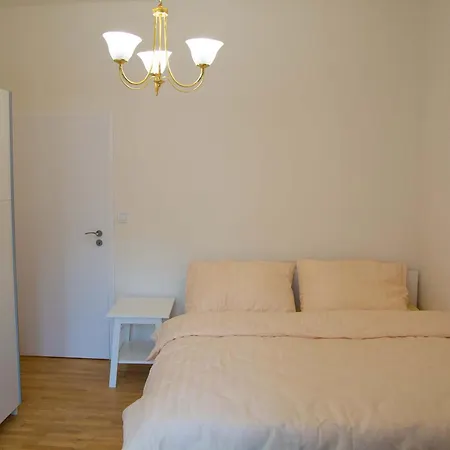 New Centre Garden - Location Apartment *