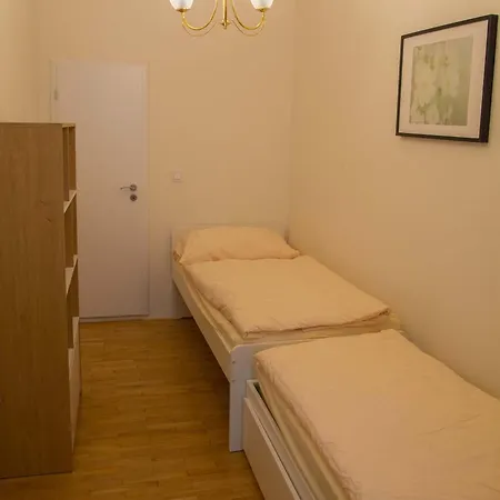 New Centre Garden - Location Apartment *