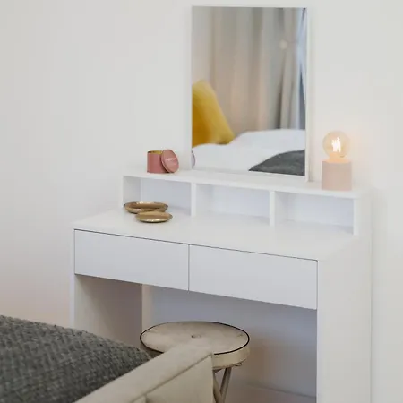 Chic With Terrace & View Apartment Prague