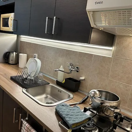 Cozy Near Centre Apartment *