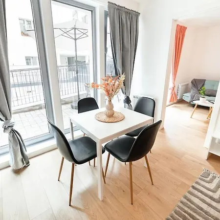 Domino Apartment