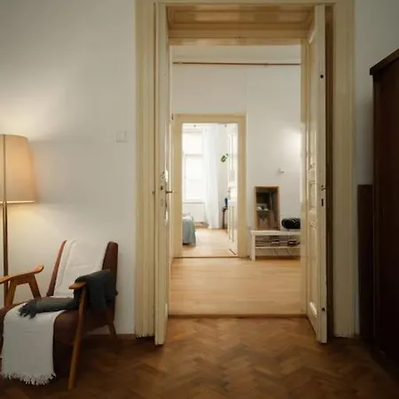 Artisan & Old-timey 2 Bedrooms Apartament Praga